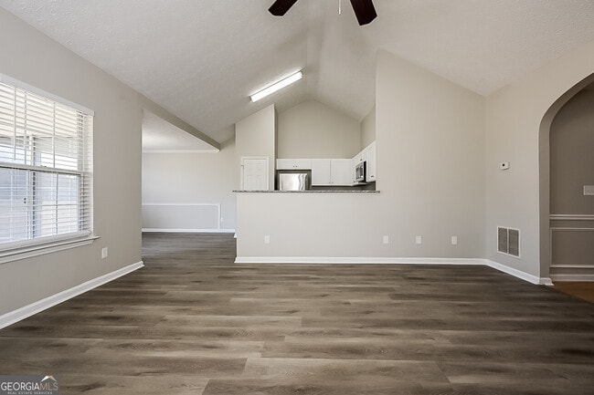 Building Photo - 7545 Broadhurst Dr