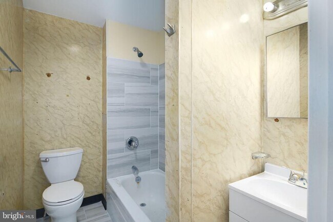 Foto del edificio - 3027 W 9th St
