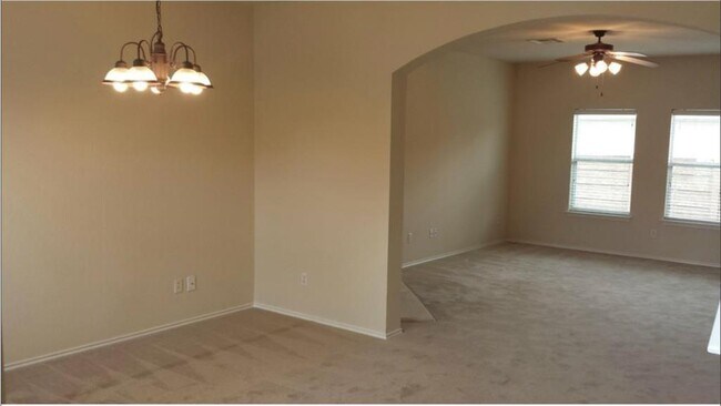 Building Photo - 1512 Tonia Loop