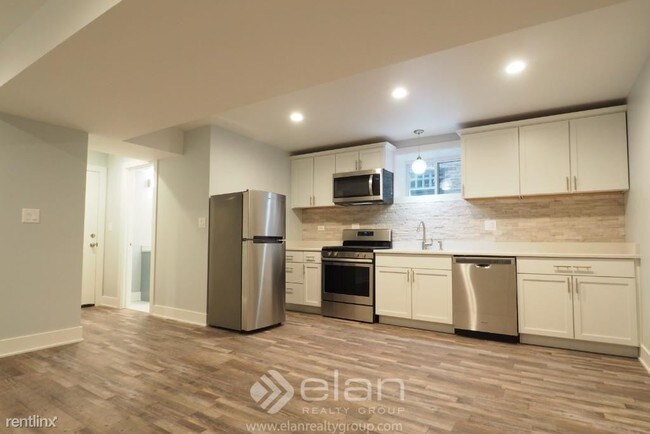 Building Photo - 2 br, 2 bath  - 3855 N SPAULDING Apt G Unit G