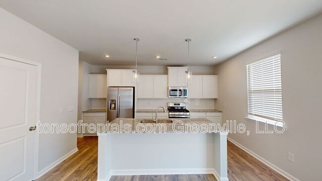 Photo - 1109 Maridian Street House