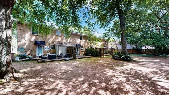 Building Photo - 4355 Stein St