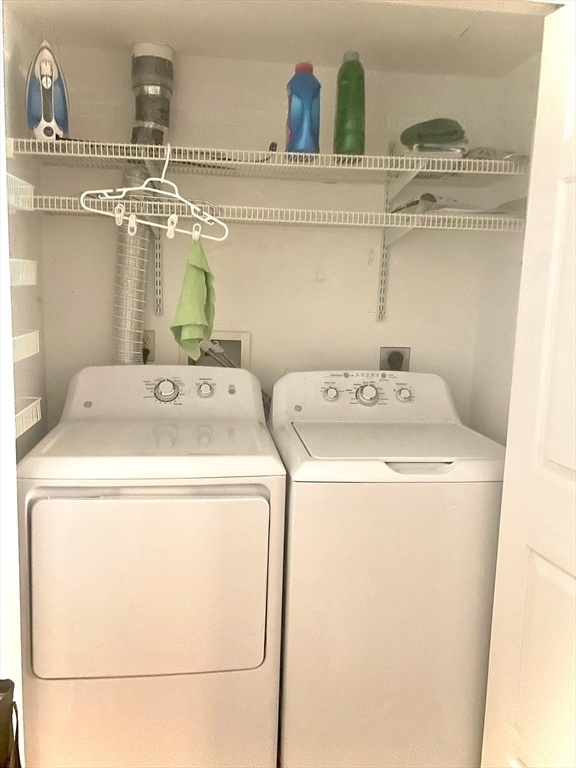 Foto del edificio - 208 Gazebo Cir