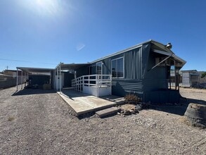 Building Photo - 384 Moser Ave
