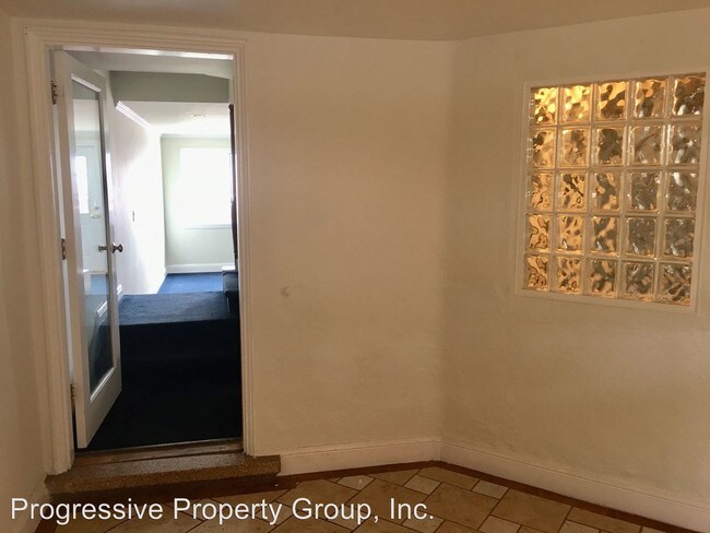 Building Photo - 3 br, 2 bath House - 135 Monterey Blvd.