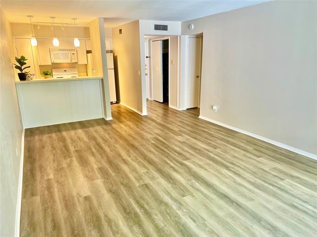 Foto del edificio - 4859 Cedar Springs Rd