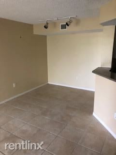 Building Photo - 3 br, 2 bath  - 8945 Okeechobee Blvd