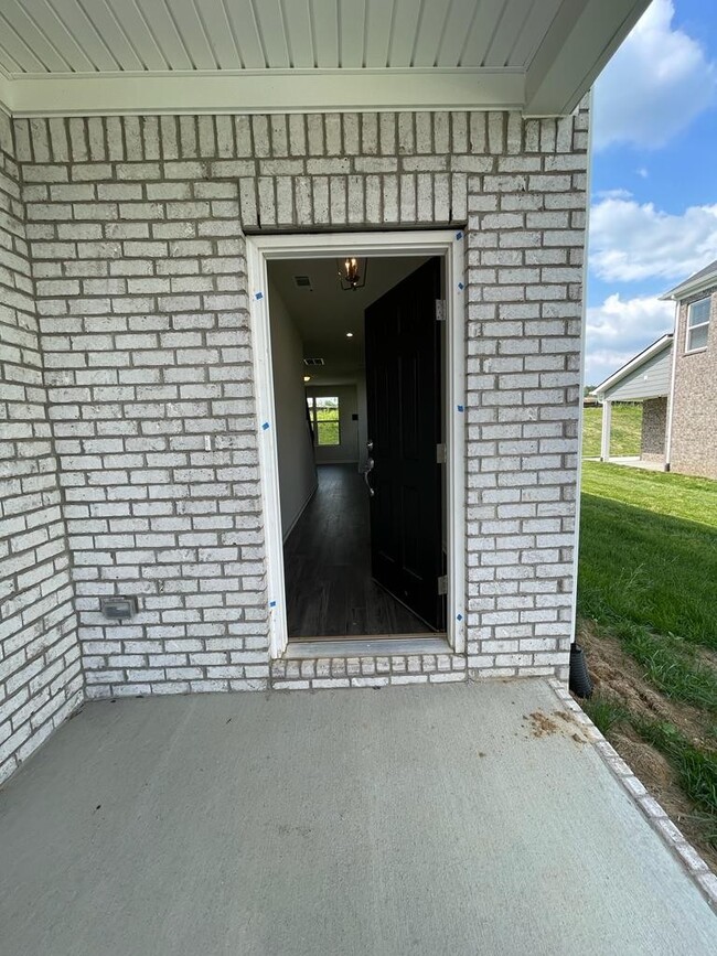 Building Photo - 132 Willow Bend Dr