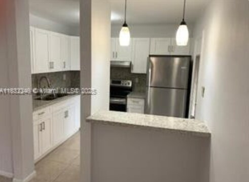 Building Photo - 5275 SW 77th Ct
