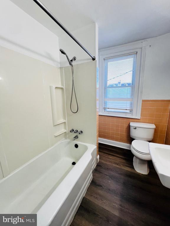 Foto del edificio - 312 Jefferson Ave