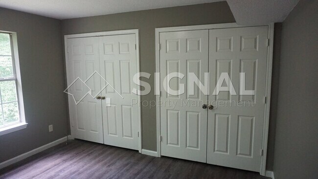 Foto del edificio - 3840 Coalburg Rd