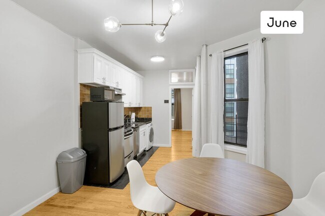 Building Photo - 136 West 109th Street