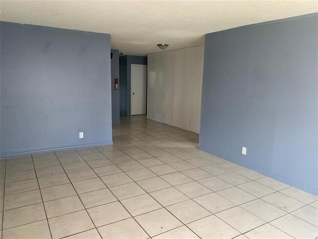 Foto del edificio - 2760 NW 58th Terrace