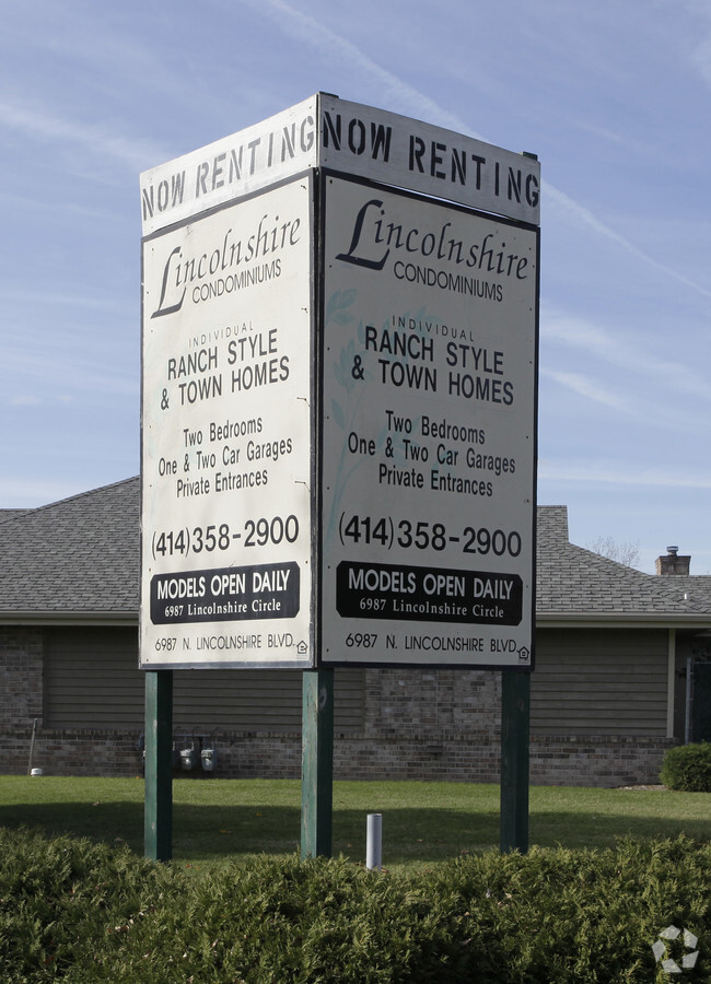 Building Photo - Lincolnshire Coach Homes