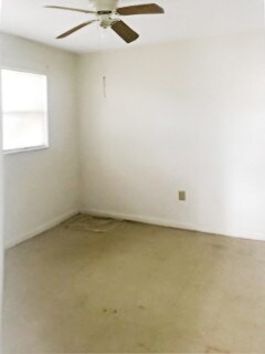 Foto del edificio - 13037 First St