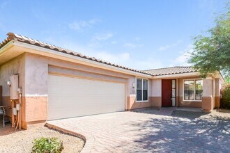 Building Photo - 13673 W Cypress St