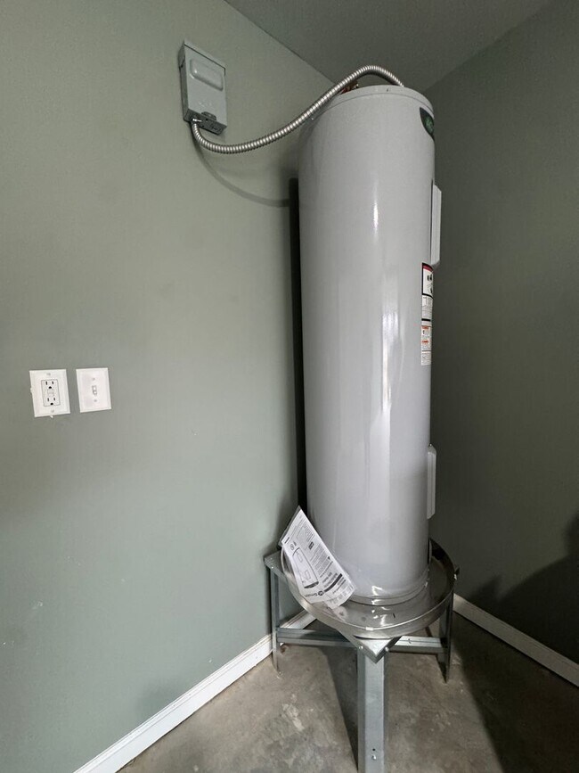 Foto del edificio - Brand New 3 Bed / 2 Bath In Trumann Available Now!