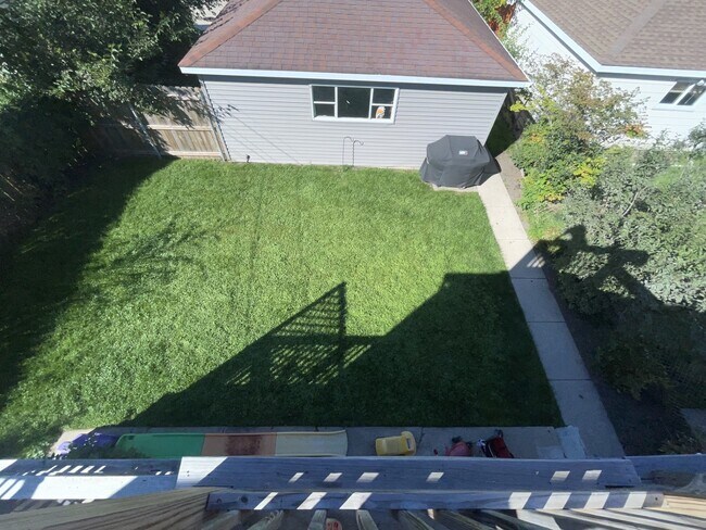 Building Photo - 3336 N Pioneer Ave