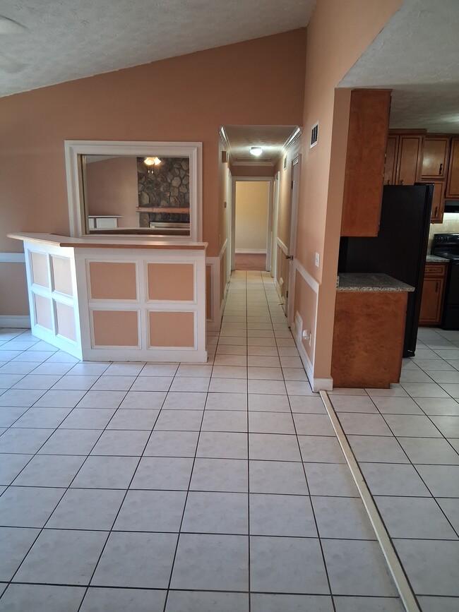 Living Room - 4414 Housworth Dr