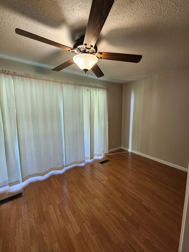 Building Photo - Beautifully Updated Condo in the highly sought area of Fairfield Glade * available for 6 months*