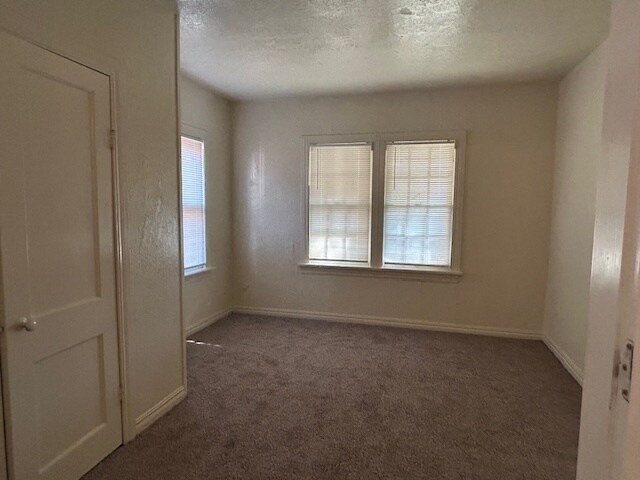 Foto del edificio - 1116 NW Oak Ave