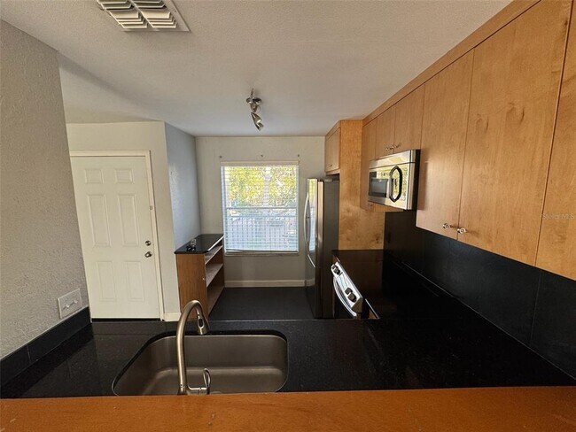 Building Photo - 2568 Woodgate Blvd