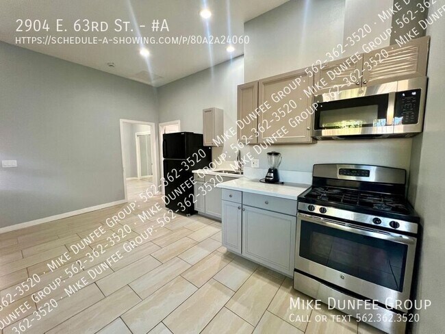 Foto del edificio - 2904 E 63rd St