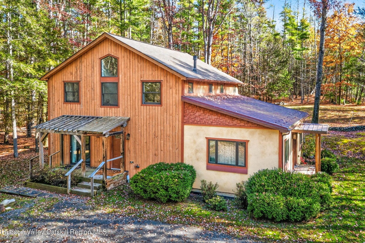 Foto principal - 32 Eastwoods Dr