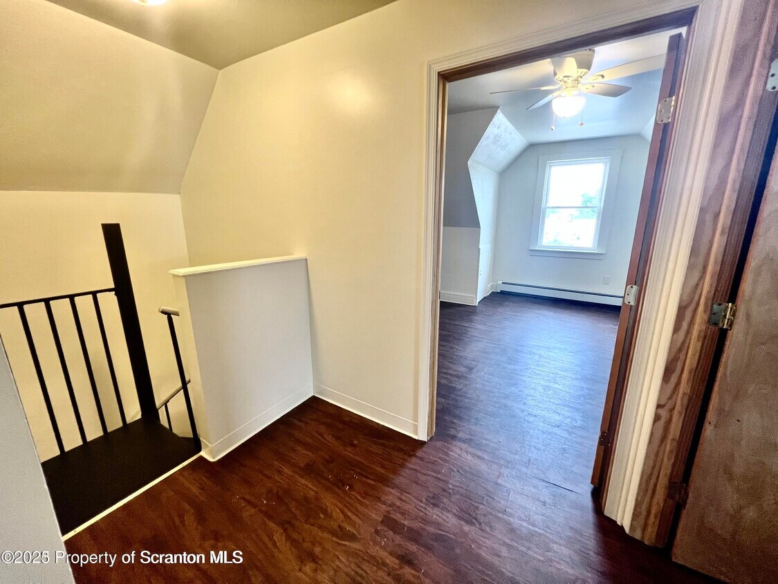 Foto principal - 1930 Boulevard Ave