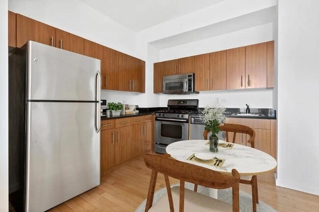 Building Photo - 1 bedroom in NEW YORK NY 10004