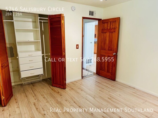 Building Photo - 5246 Salisbury Cir