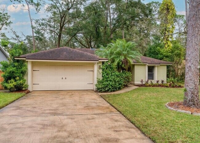 Building Photo - 949 Cinnamon Ct