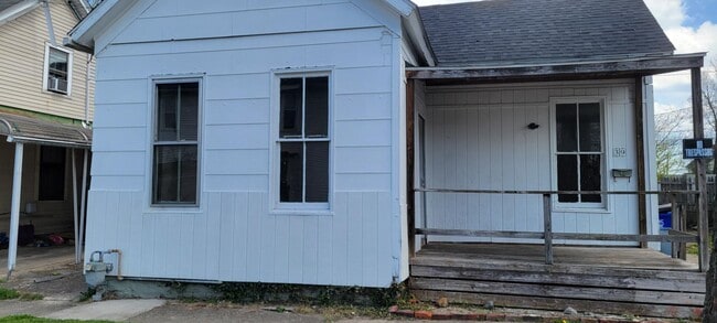 Building Photo - 39 N Brownell St