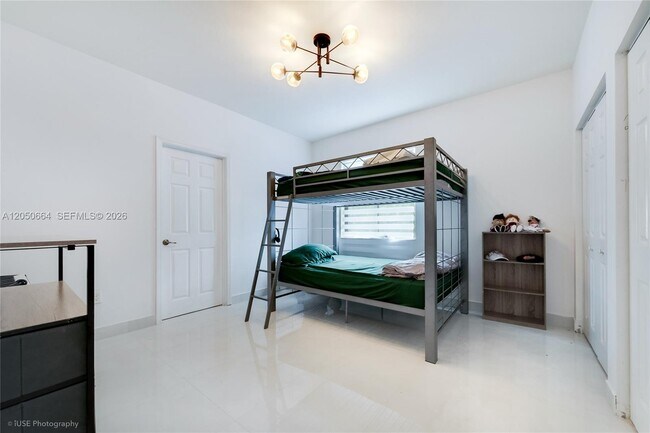 Foto del edificio - 11711 SW 254th St