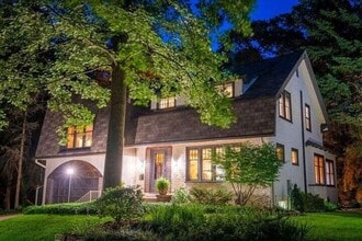 Building Photo - 824 N 66th St