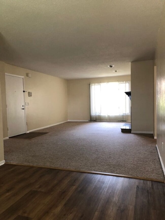 Foto del edificio - 2 Bedroom unit located in Maumee School Di...