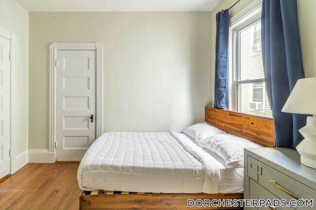 Foto del edificio - 787 Columbia Rd