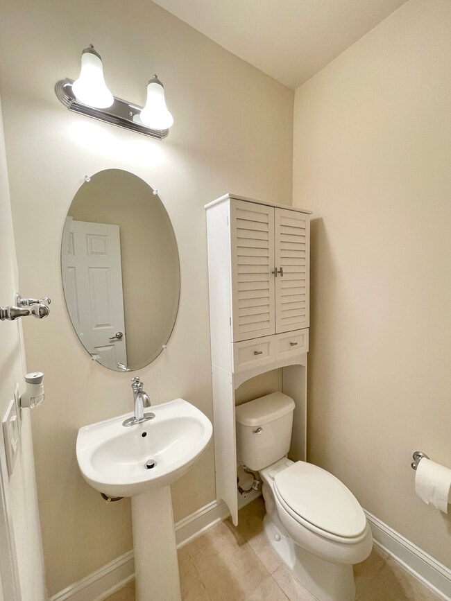 1st half bath - 9480 Canonbury Sq