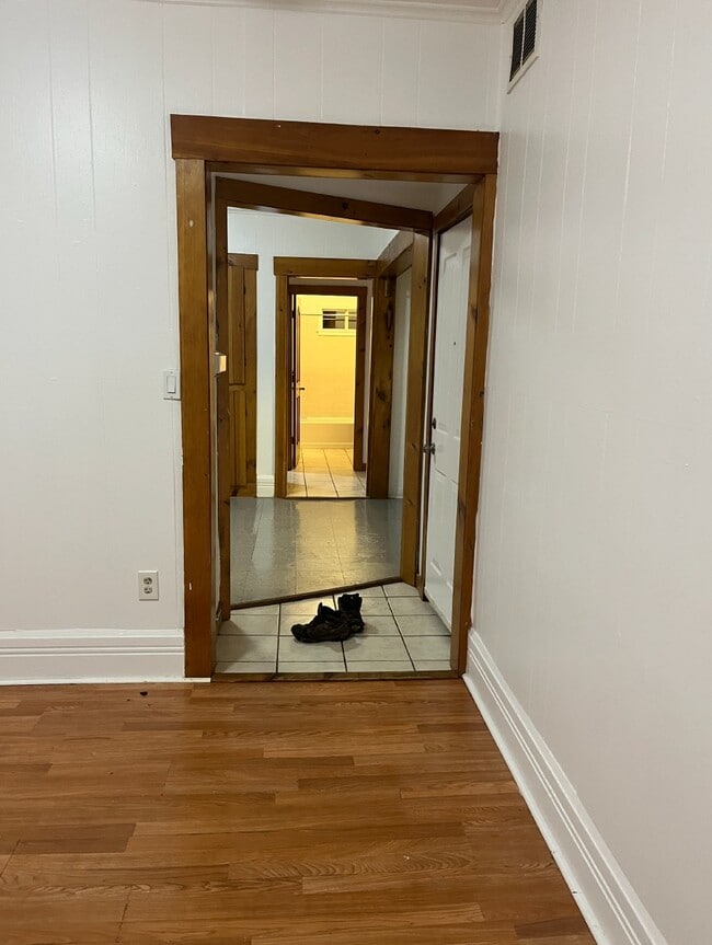 Building Photo - 115 High St