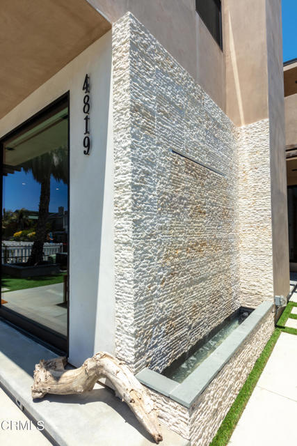 Building Photo - 4819 Oceanaire St