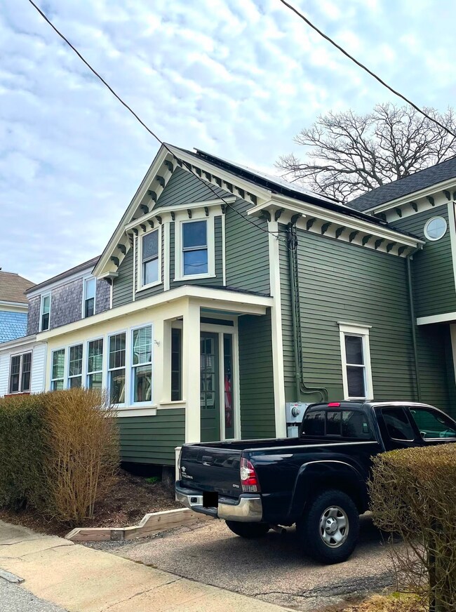 Entrada de coches - 9 Tyler St