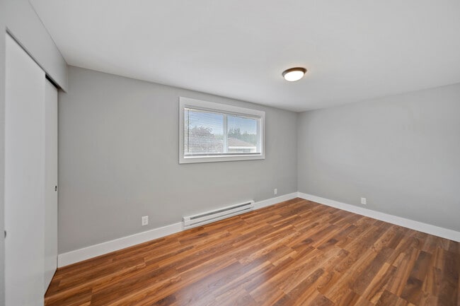 Building Photo - 8764 Falls Ave SE