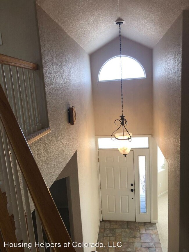 Foto del edificio - 5 br, 4 bath House - 738 Megan Ct