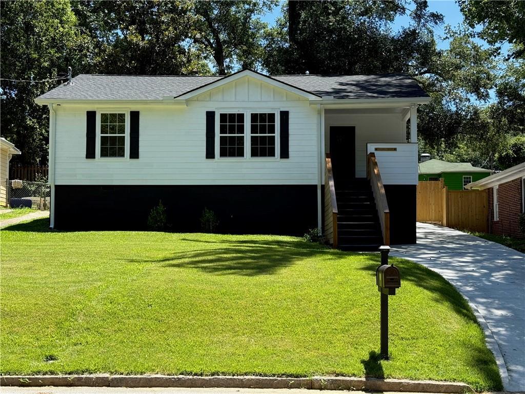 Primary Photo - 161 Stanhope Cir NW