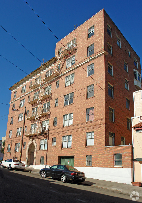 Primary Photo - Del Rey Apartments
