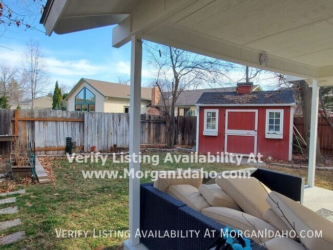 Foto del edificio - 893 E Pennsylvania Dr