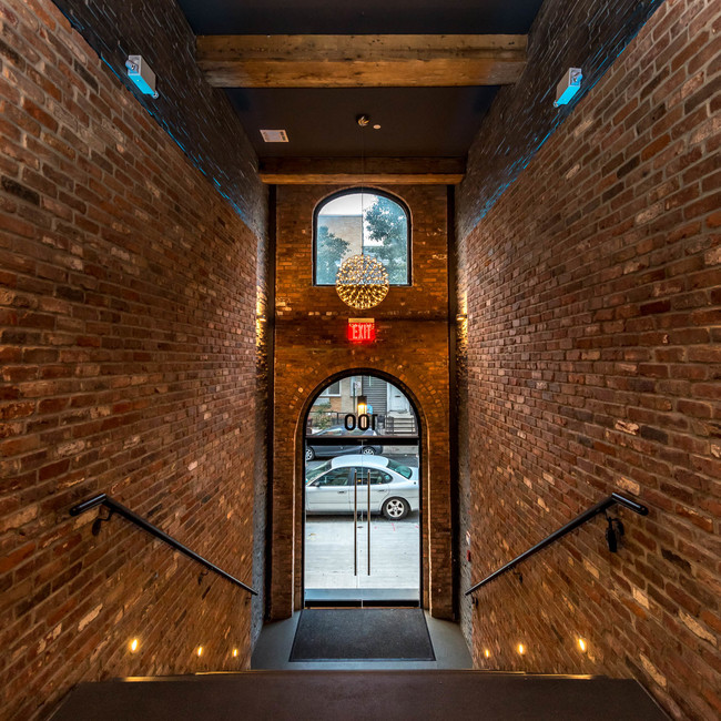 Foto del edificio - 100 Dupont St