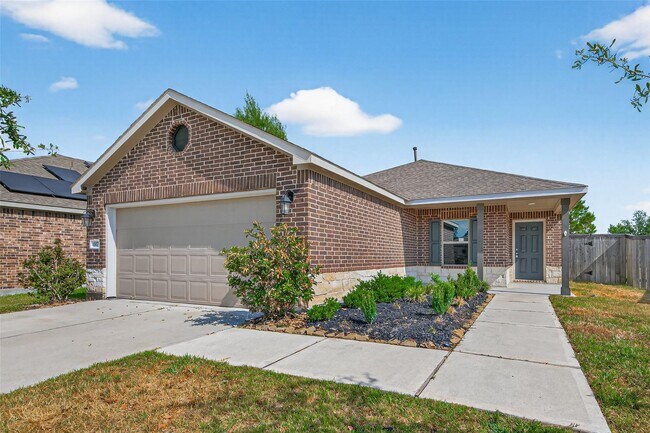 Building Photo - 15171 Willow Tree Ln