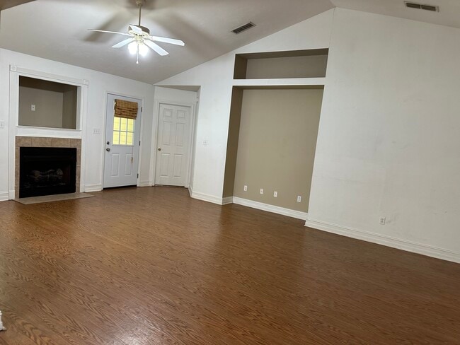Building Photo - 2382 Heathrow Dr