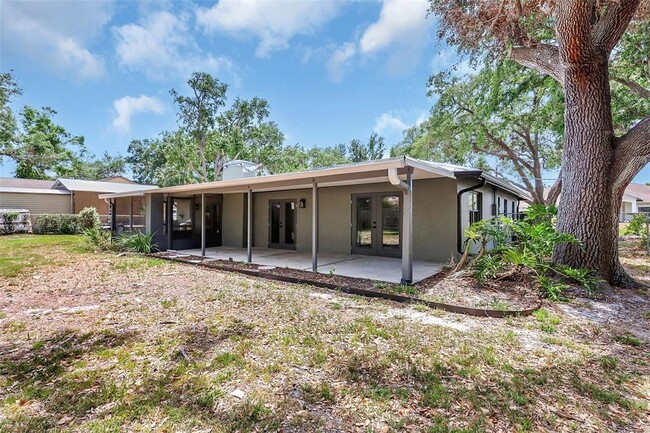 Building Photo - 1959 Rolling Green Cir